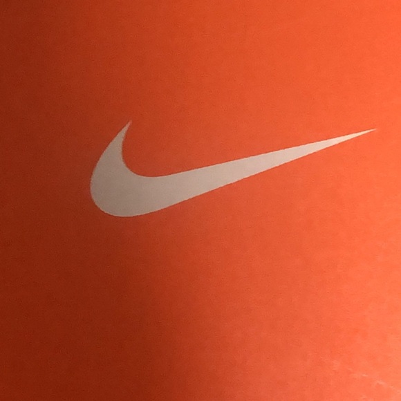 I am selling these shoes because they got small on me and I have only worn once - Picture 1 of 9